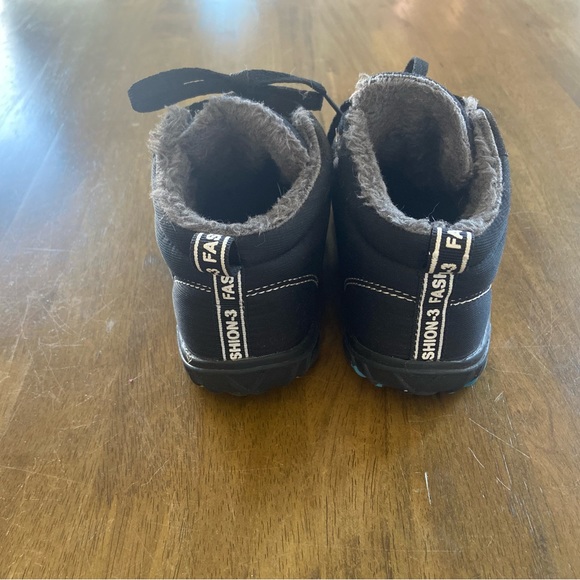 Fashion-3 Snow Sneakers, Black - Picture 4 of 5